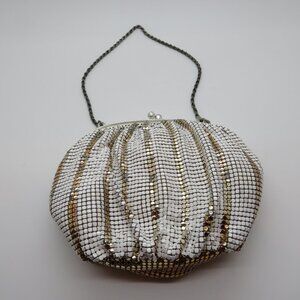 Women Handheld Chain Strap KissLock Purse White Gold Metal Mesh Mini Evening Bag